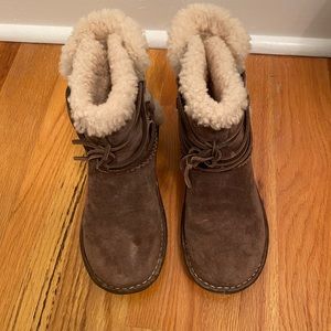 UGG La Jolla Leather Shearling Ankle Boot 7